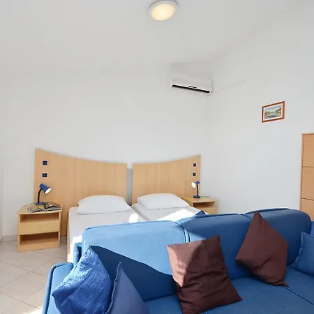 Mira Apartment