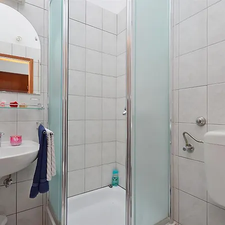 Apartment Mira