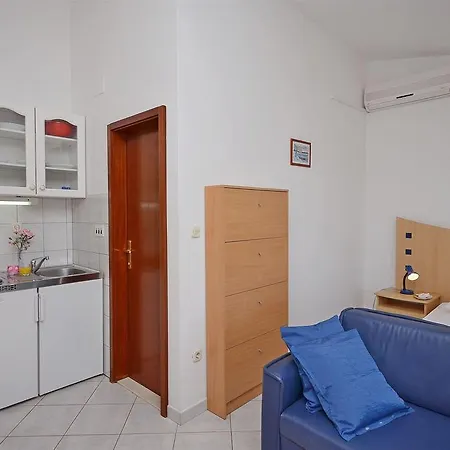 Mira Tribunj (Sibenik-Knin)