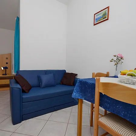 Mira Tribunj (Sibenik-Knin)
